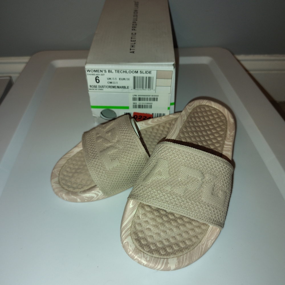 Beige Slide Sandals APL Heirloom Rose Slide Nwt‎ Size 6 Athletic Propulsion Labs